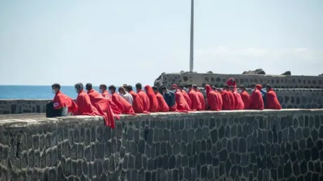 Trasladados a Lanzarote 45 inmigrantes de una embarcación neumática - septiembre 2024