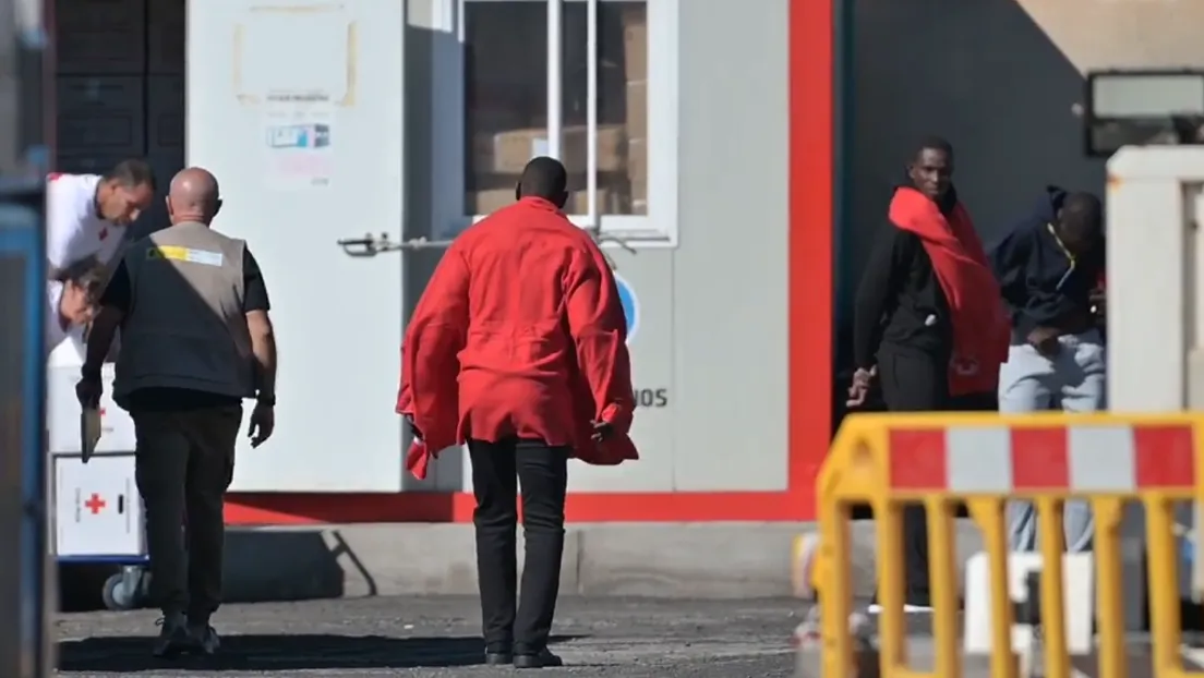 Tres nuevas pateras suman alrededor de 200 inmigrantes ilegales arribados hoy a Canarias