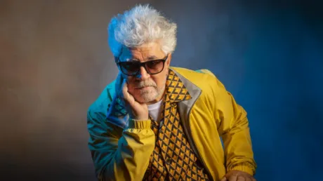 Almodóvar critica la paternidad como acto egoísta y propone la inmigración ilegal como solución a la crisis demográfica en España - octubre 2024