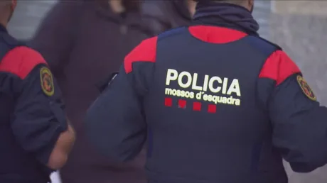 Agente de los Mossos fuera de servicio detiene a un marroquí tras intentar robar más de 500 euros en supermercado de Rubí (Barcelona) - marzo 2025