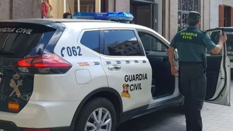 La Guardia Civil detiene a un magrebí de 19 años tras asaltar con un grupo un restaurante en Santa Eulalia del Río (Ibiza) - noviembre 2024