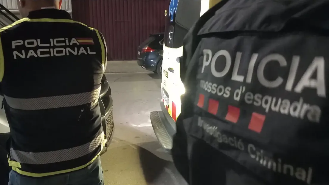 Desarticulada una red que legalizaba inmigrantes mediante parejas de hecho falsas en Cornellà de Llobregat