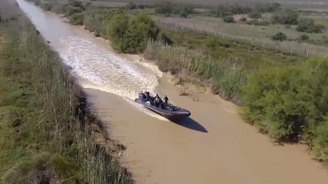 Detienen en el Guadalquivir a seis narcotraficantes marroquíes y a un vecino de Sanlúcar e incautan alrededor de 2,5 toneladas de hachís