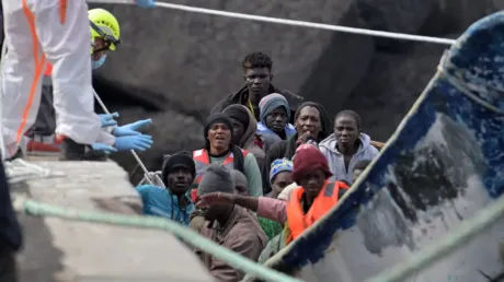 Un cayuco con 23 inmigrantes senegaleses llega por sus propios medios a El Hierro - enero 2025