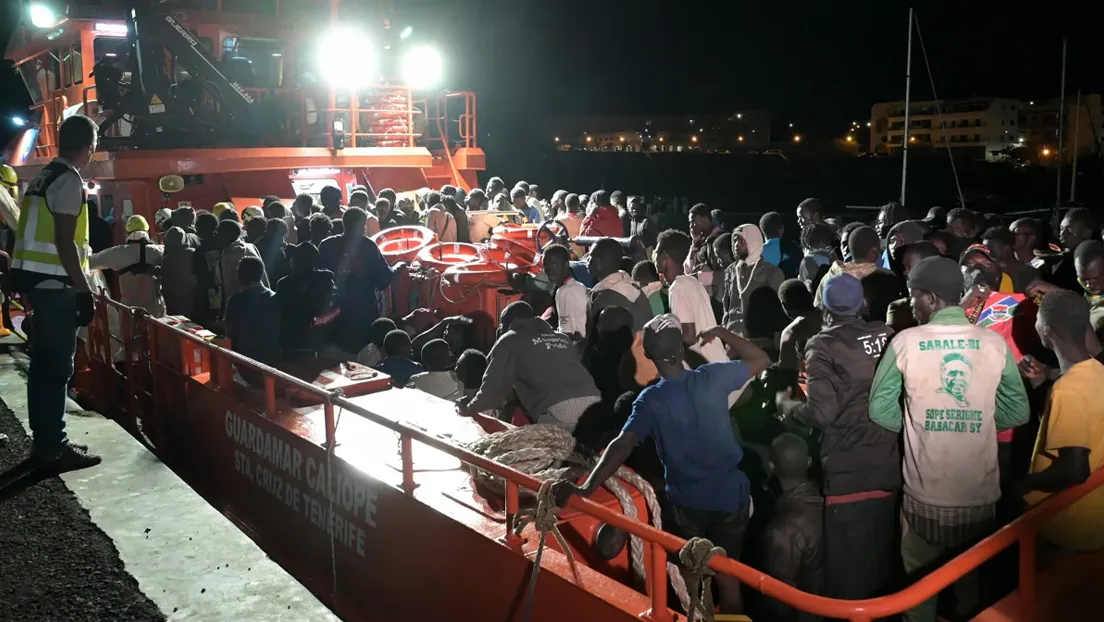 La cifra de inmigrantes llegados este lunes a Canarias se eleva a 133 con una nueva patera que ha llegado a El Hierro