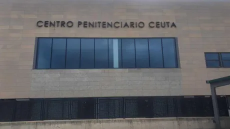 Prisión para un inmigrante argelino del CETI de Ceuta tras haber abusado sexualmente de una niña de 14 años - noviembre 2024