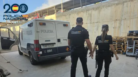 Detenidos cuatro inmigrantes argelinos recién llegados en patera por intentar okupar un piso en Palma de Mallorca - noviembre 2024