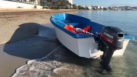 Detenido un magrebí por presuntamente violar a una menor que viajaba a bordo de una patera con destino a Formentera - diciembre 2024