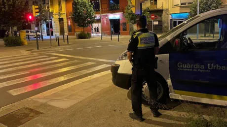 Un inmigrante marroquí intenta atacar con un cuchillo a agentes de la Guardia Urbana en Figueres (Gerona) - diciembre 2024