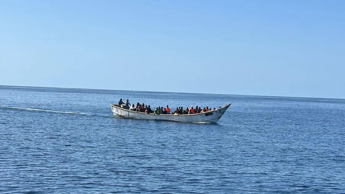 Salvamento Marítimo recoge a 67 inmigrantes subsaharianos a más de 106 kilómetros de Gran Canaria