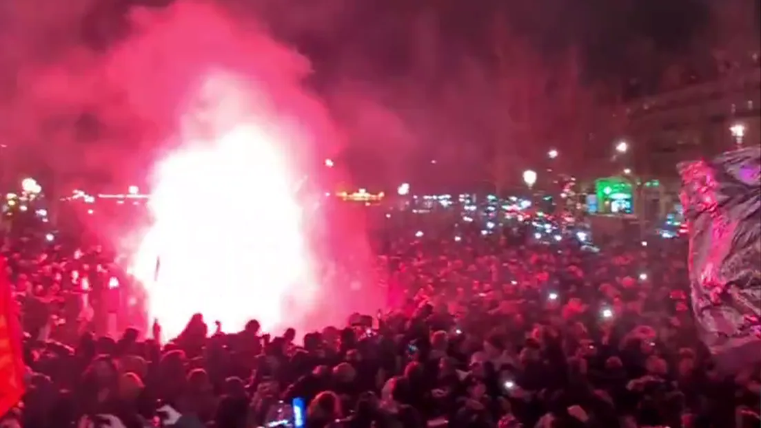 Grupos de inmigrantes musulmanes y ultraizquierdistas celebran la muerte de Jean-Marie Le Pen en París