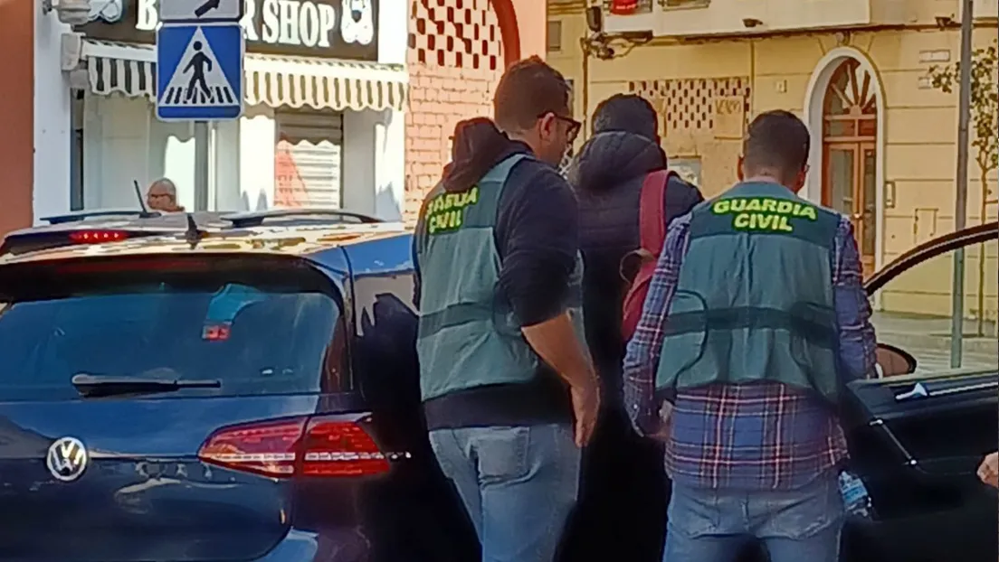 La Guardia Civil detiene a un excombatiente tunecino del Estado Islámico en Ceuta y a un yihadista radicalizado en Valencia