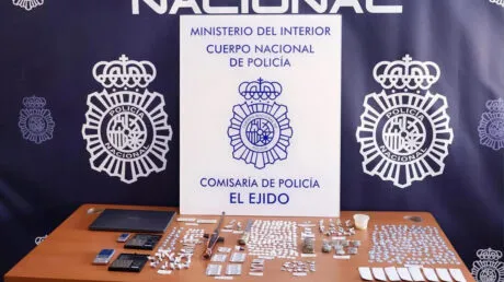 Un operativo policial en El Ejido desmantela un «supermercado de la droga» con prostitución y okupaciones - enero 2025