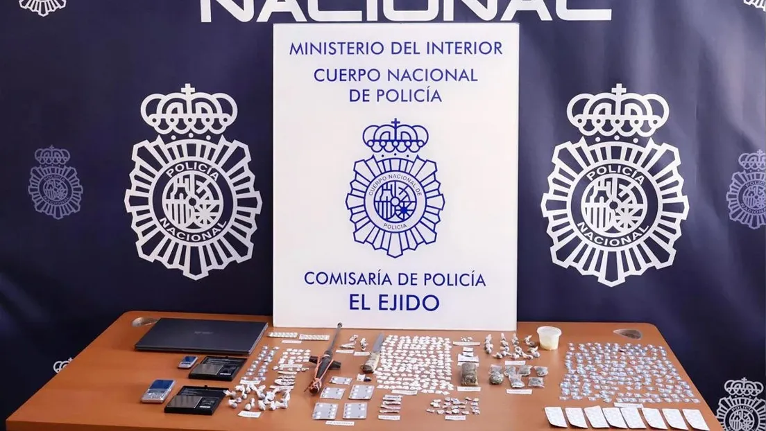 Un operativo policial en El Ejido desmantela un «supermercado de la droga» con prostitución y okupaciones