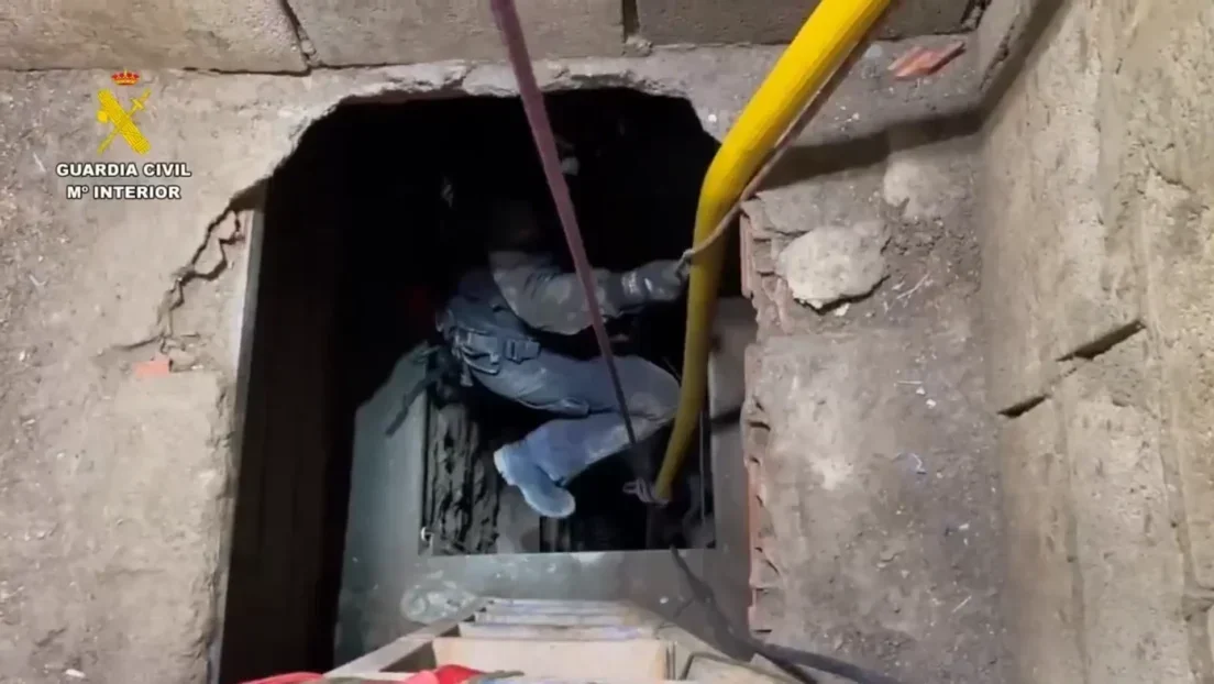 La salida del narcotúnel que conecta Marruecos con Ceuta se encuentra en un área bajo la vigilancia del ejército marroquí