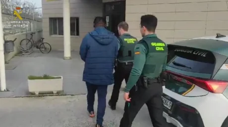 Detenido un subsahariano por falsificar un cheque empresarial de más de 17.400 euros en Azuqueca de Henares (Guadalajara) - febrero 2025